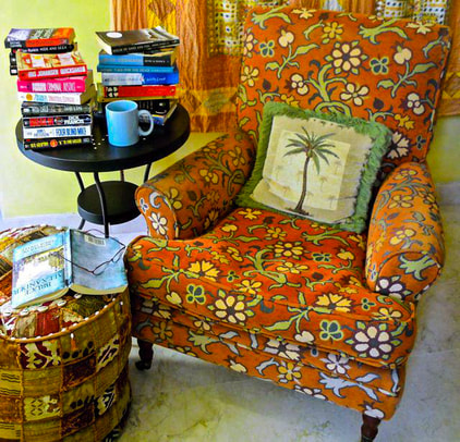 How reading books helps us survive the holidays / Karen McCann / EnjoyLivingAbroad.com