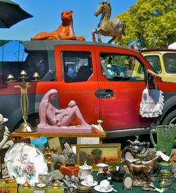 Flea markt as tourist attraction