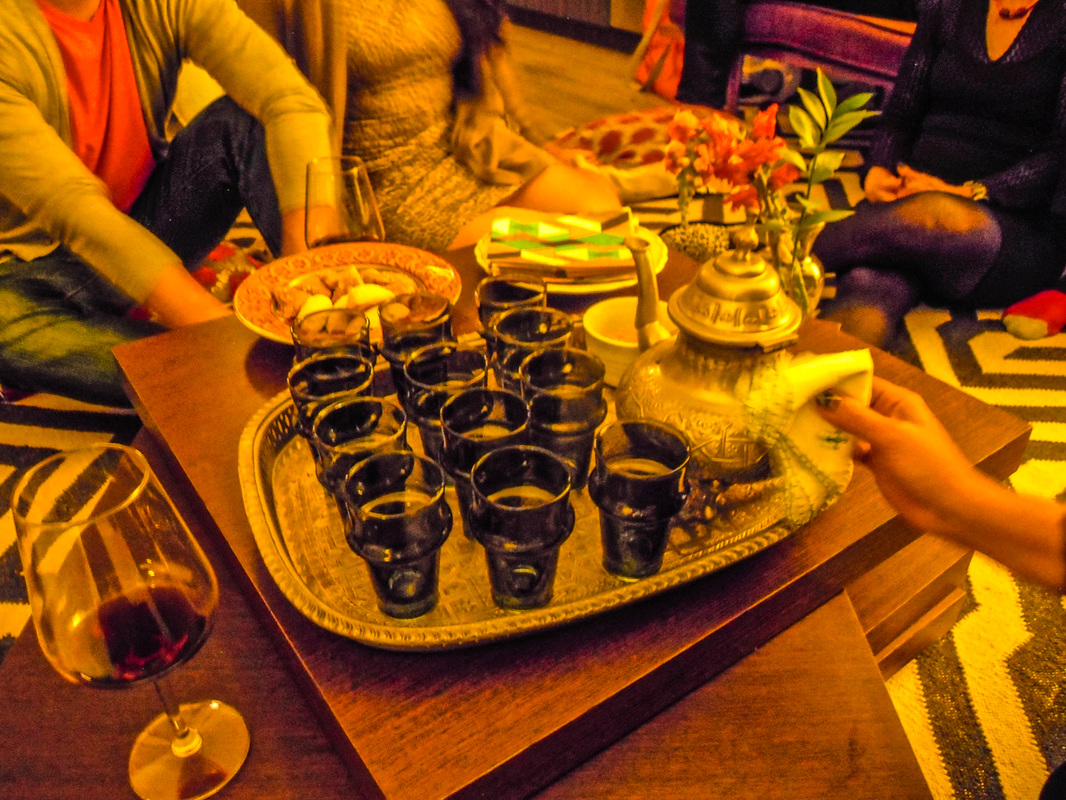 The 9 Big Travel Myths Debunked  / How the Sharing Economy Fights Loneliness / enjoylivingabroad.com