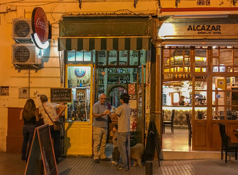 Seville Guide 2022 / Insider tips for visiting Spain  / Karen McCann / EnjoyLivingAbroad.com